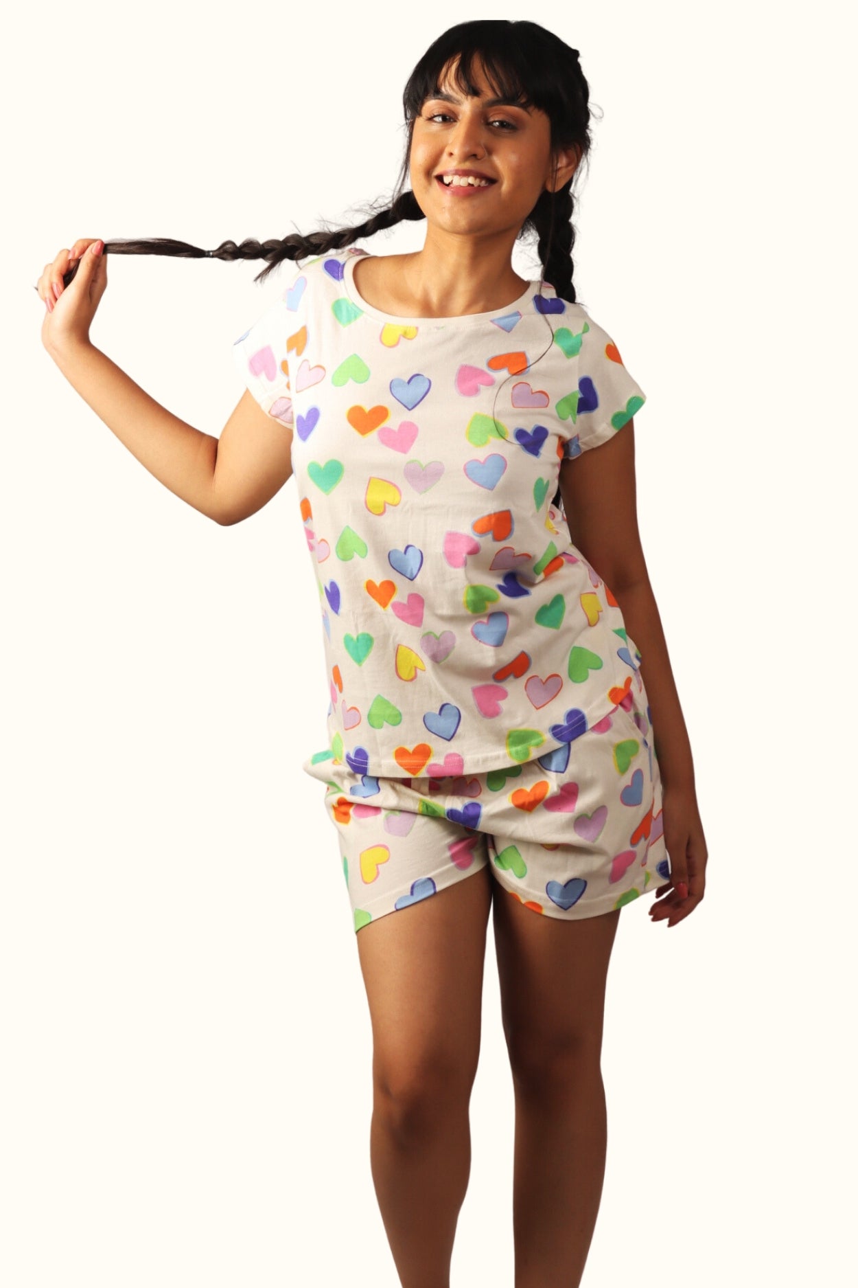 Night Suit For Women In White Colour - Multi Colour Hearts