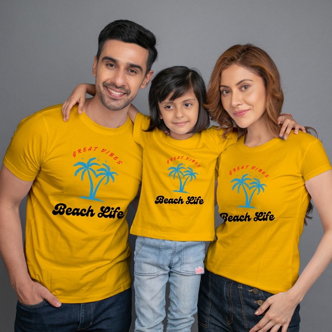 Family t shirt set of 3 Mom Dad Daughter in Yellow Colour - Beach Life Variant