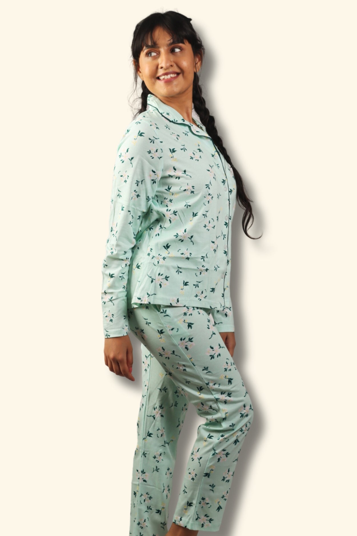 Night Suit For Women In Green Colour - Floral Variant